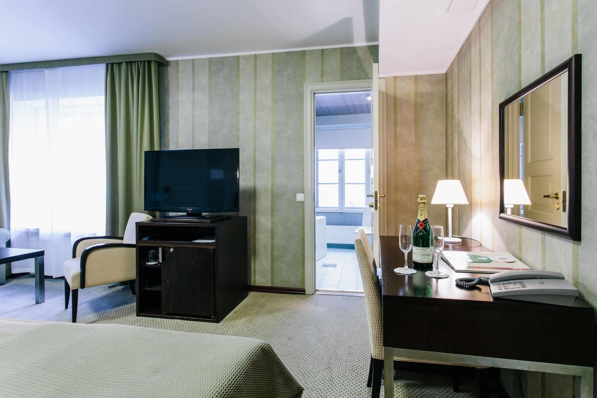 Hestia Hotel Maestro Old Town Tallinn Luaran gambar